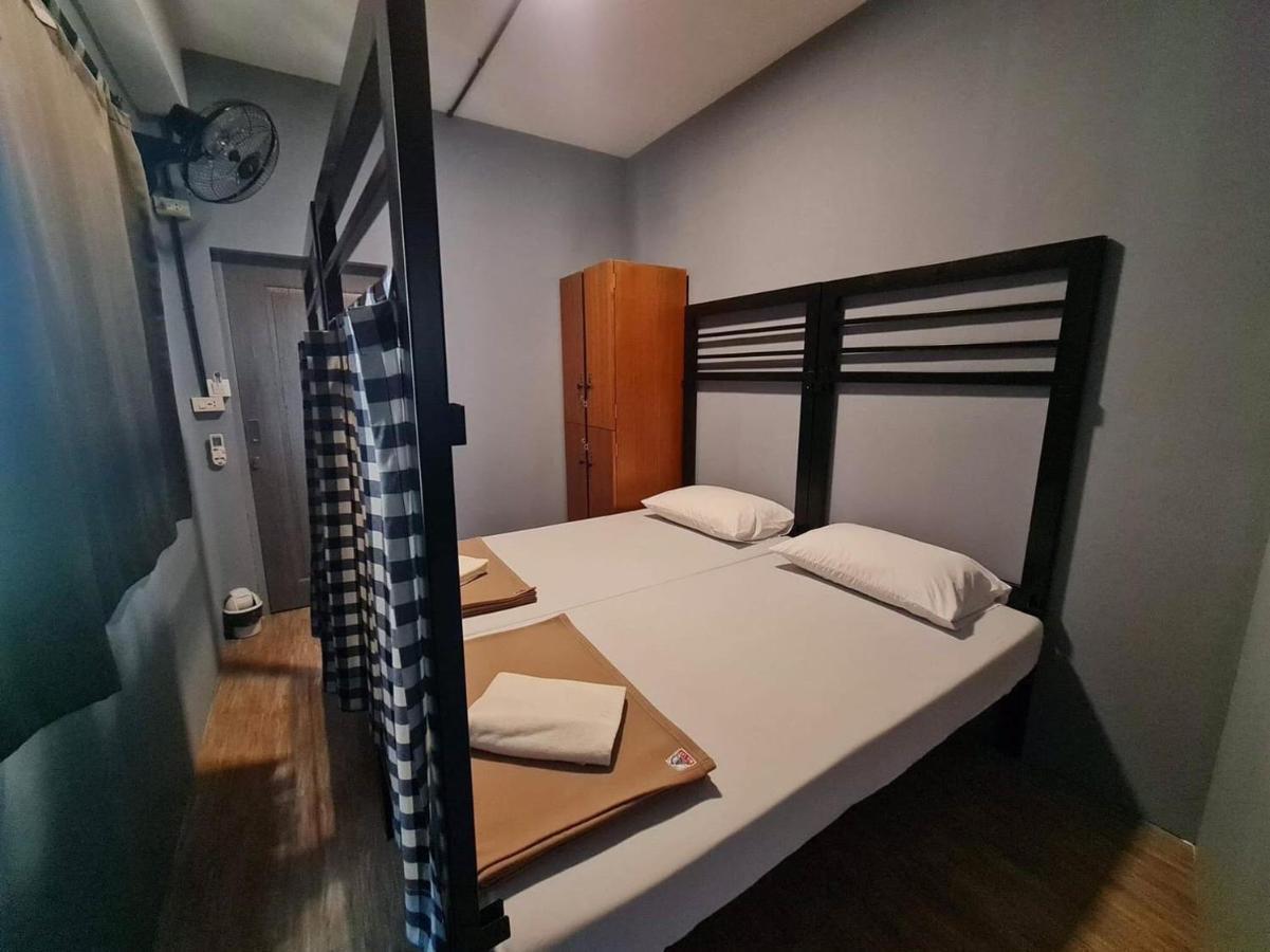 อรุณ โอลด์ทาวน์ Hostel กรุงเทพมหานคร ภายนอก รูปภาพ