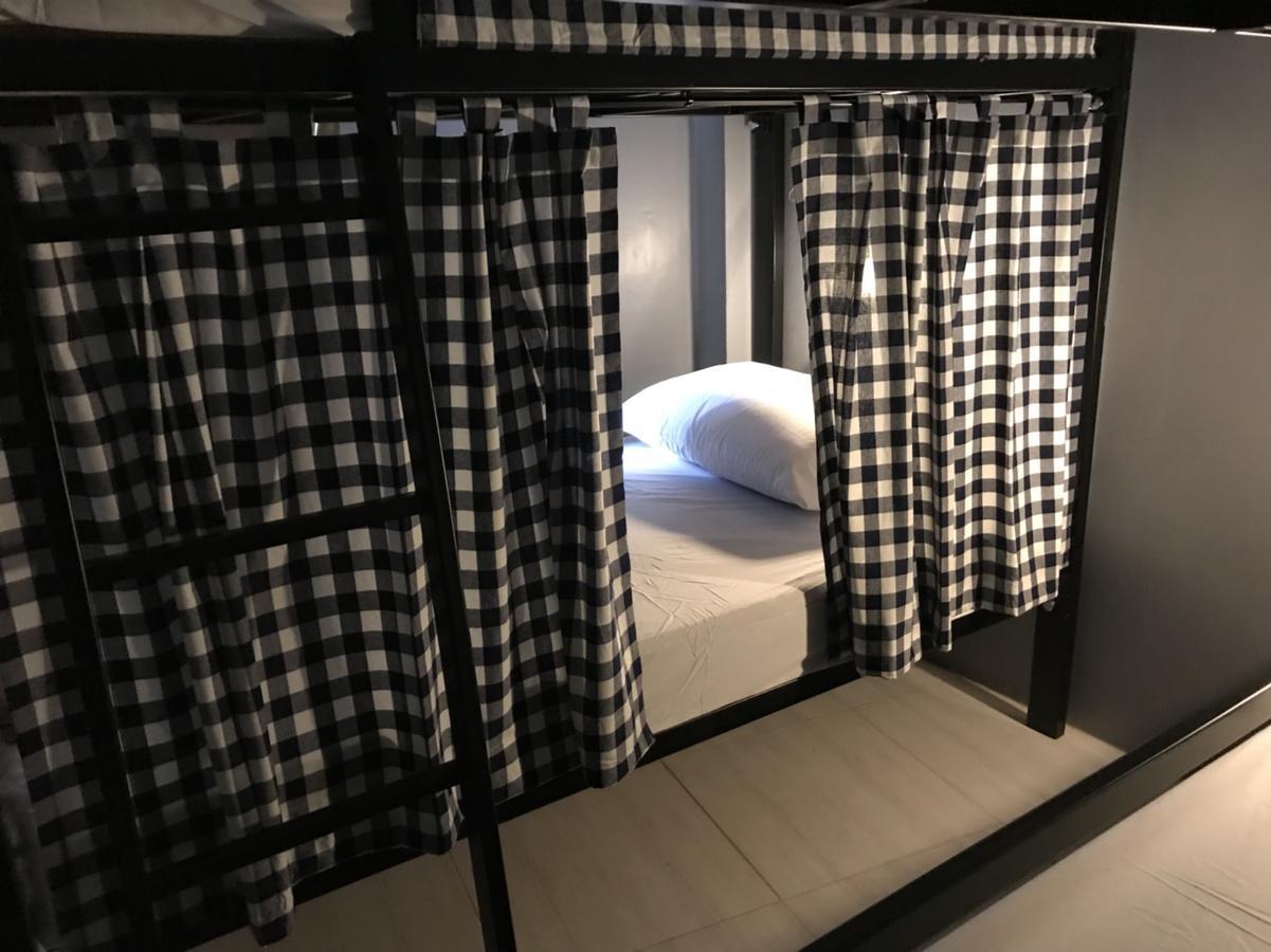 อรุณ โอลด์ทาวน์ Hostel กรุงเทพมหานคร ภายนอก รูปภาพ