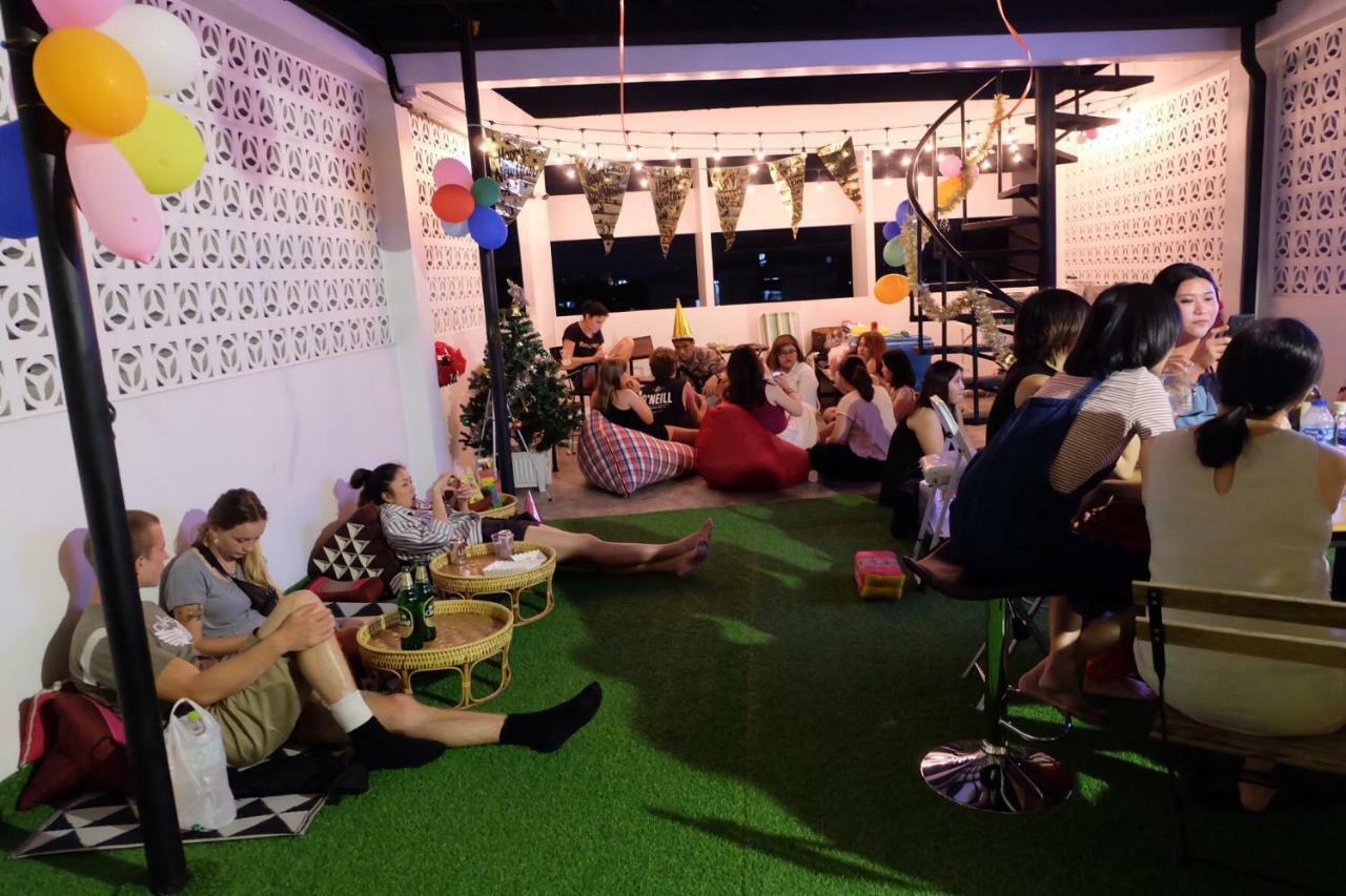 อรุณ โอลด์ทาวน์ Hostel กรุงเทพมหานคร ภายนอก รูปภาพ