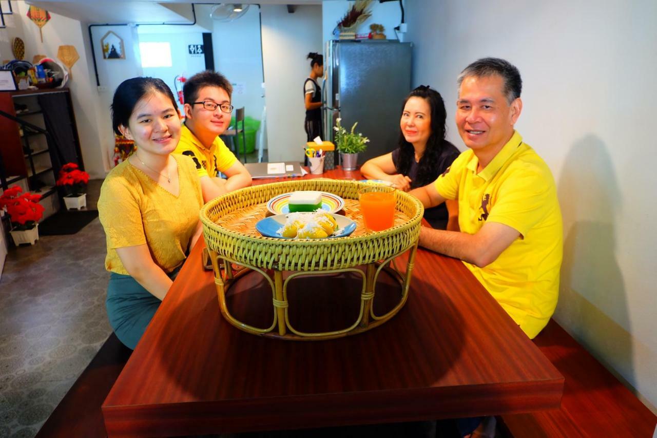 อรุณ โอลด์ทาวน์ Hostel กรุงเทพมหานคร ภายนอก รูปภาพ