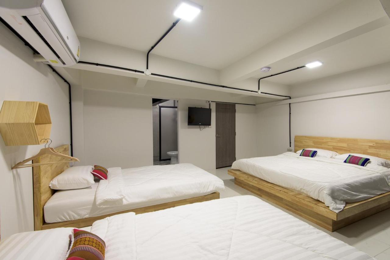 อรุณ โอลด์ทาวน์ Hostel กรุงเทพมหานคร ภายนอก รูปภาพ